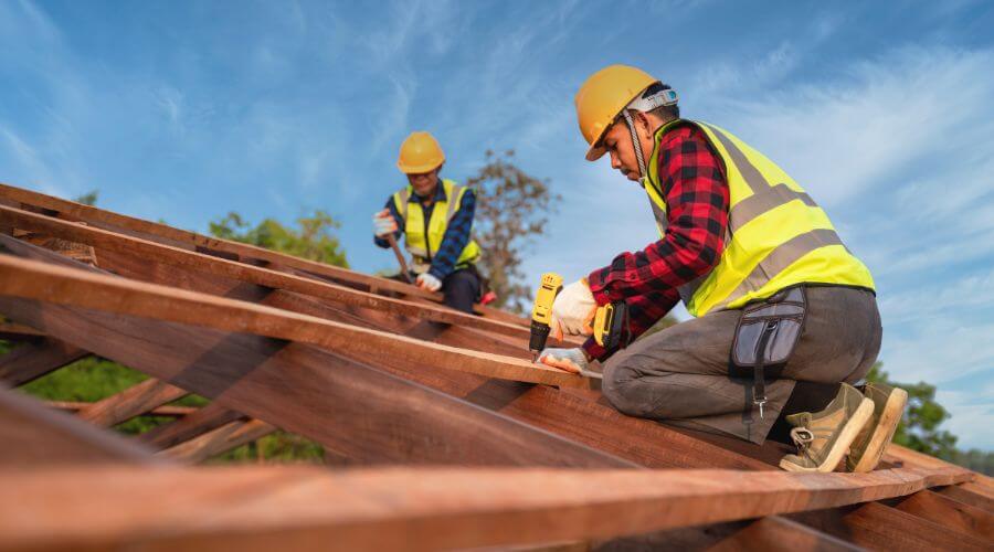 Professional Flat Roofing Installation services in Hazleton, IA